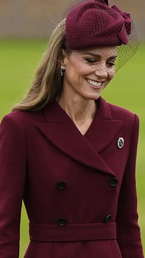 Melania’s Hat, Catherine’s Feather Brooch and Additional Standout Outfits Thus Far